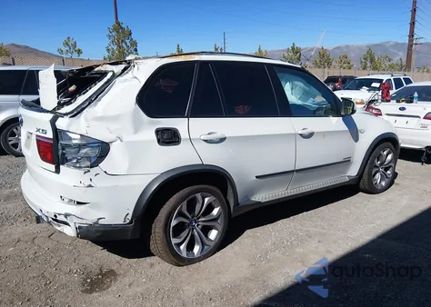 2012 BMW X5 xDrive50I z USA, uszkodzony, nr VIN 5UXZV8C54CL423468